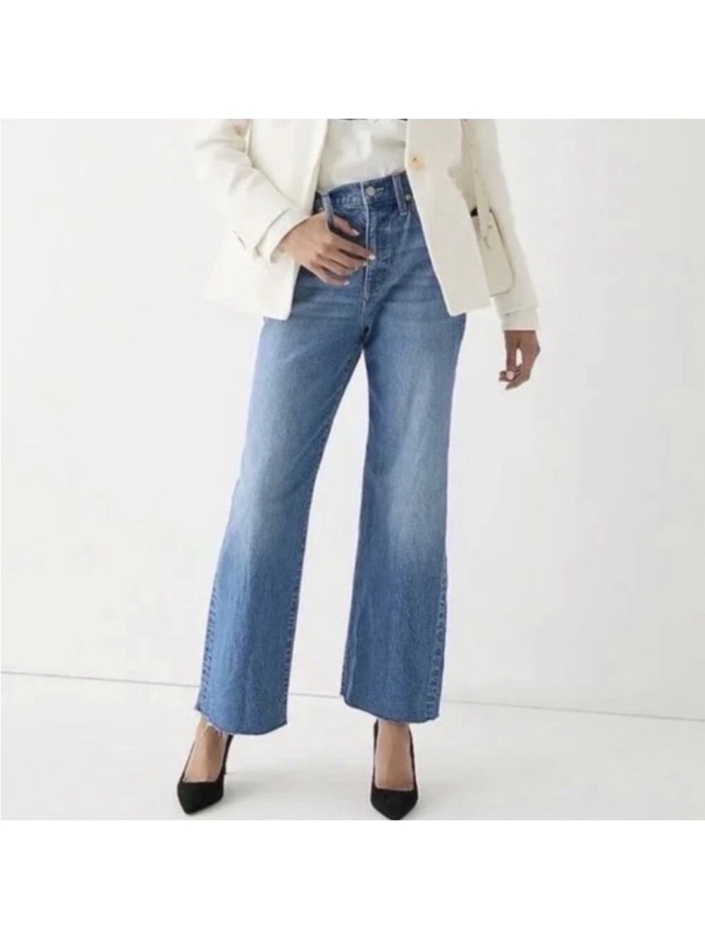 J. Crew Slim Wide Leg Jeans in Lakeshore Wash 26 High Rise Raw Hem Cropped BP464